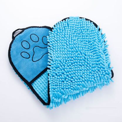 Super absorbent dog towel made with microfiber, perfect for drying wet pets after bath time or walks. 